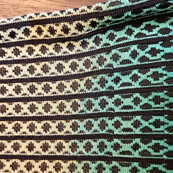 Nic+Zoe Ombre Peplum Sleeveless Top - Picture 5 of 5